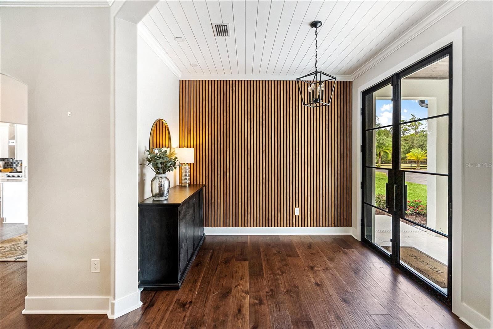 18702 69th Ave E photo 5