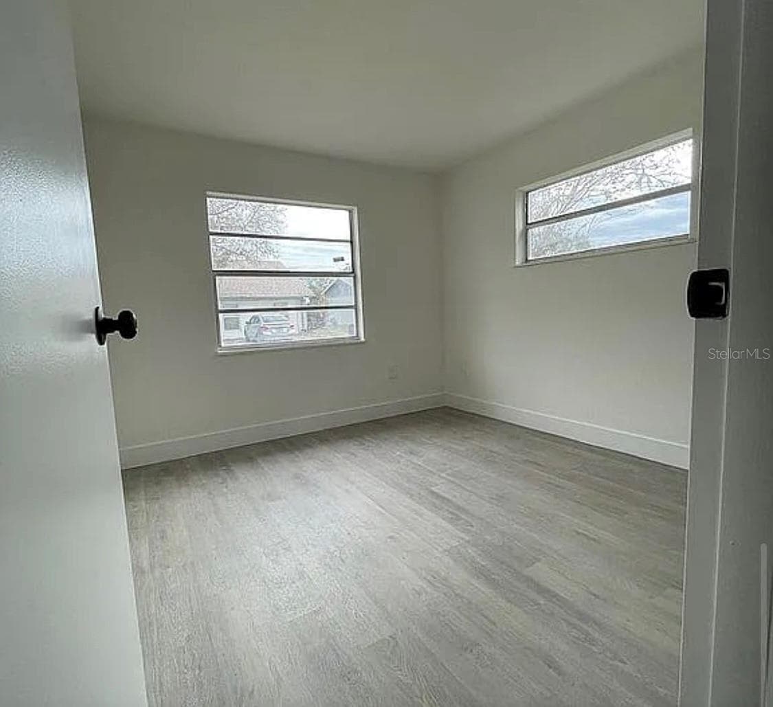 1227 Waterview Blvd W photo 2