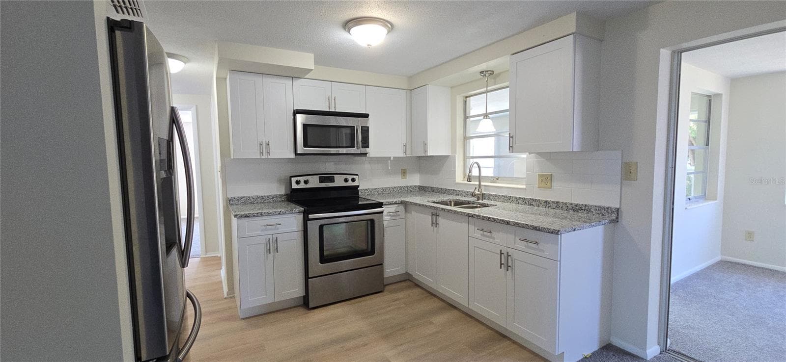 4102 Dalwood Dr photo 2