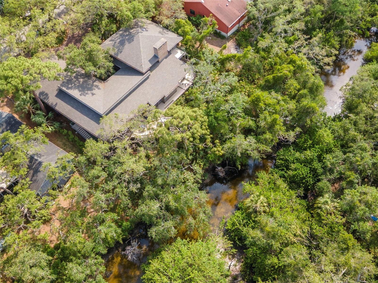 1296 Weybridge Ln photo 3