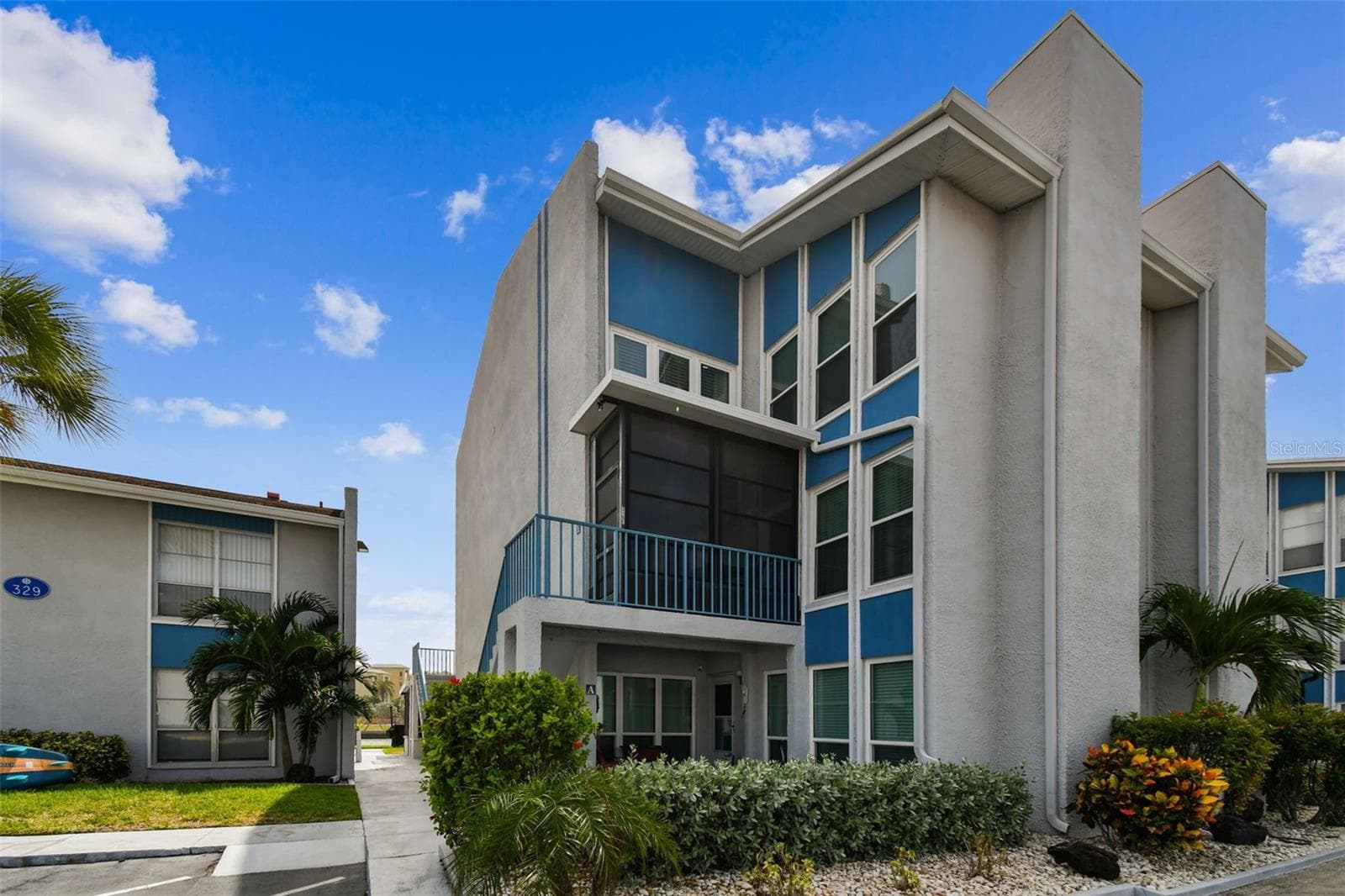 315 Medallion Blvd #E photo 2