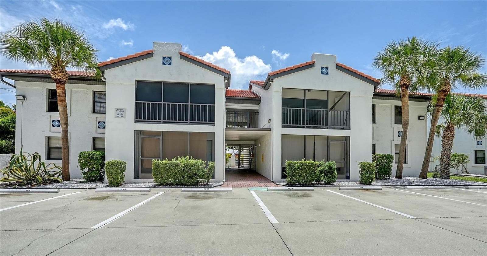 631 N Orange Ave #208 photo 2