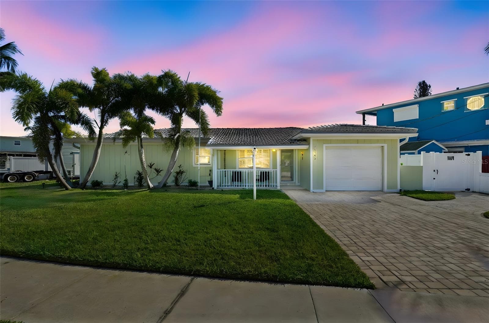 15302 Harbor Dr photo 2