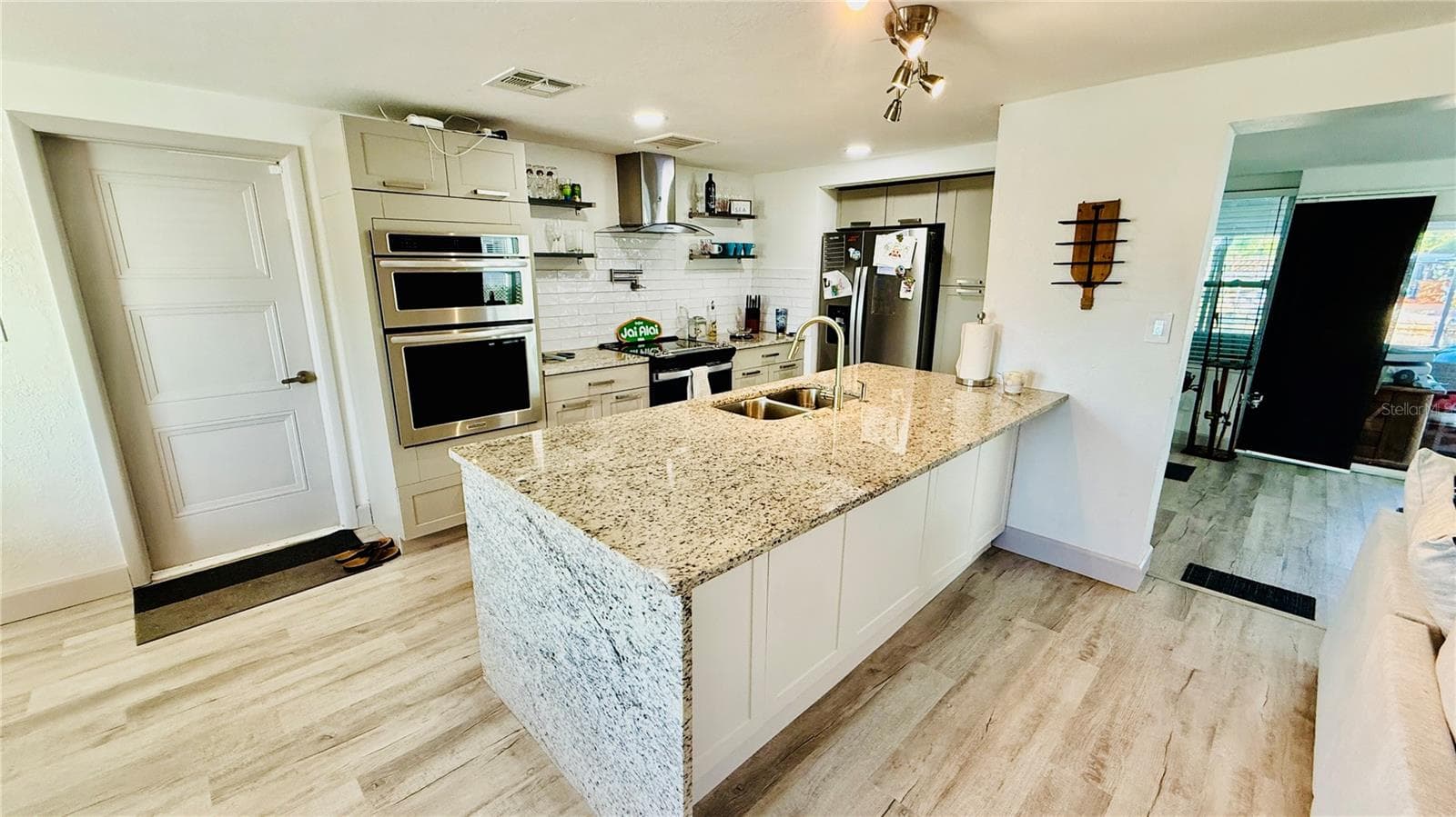 4926 Blue Heron Dr photo 5