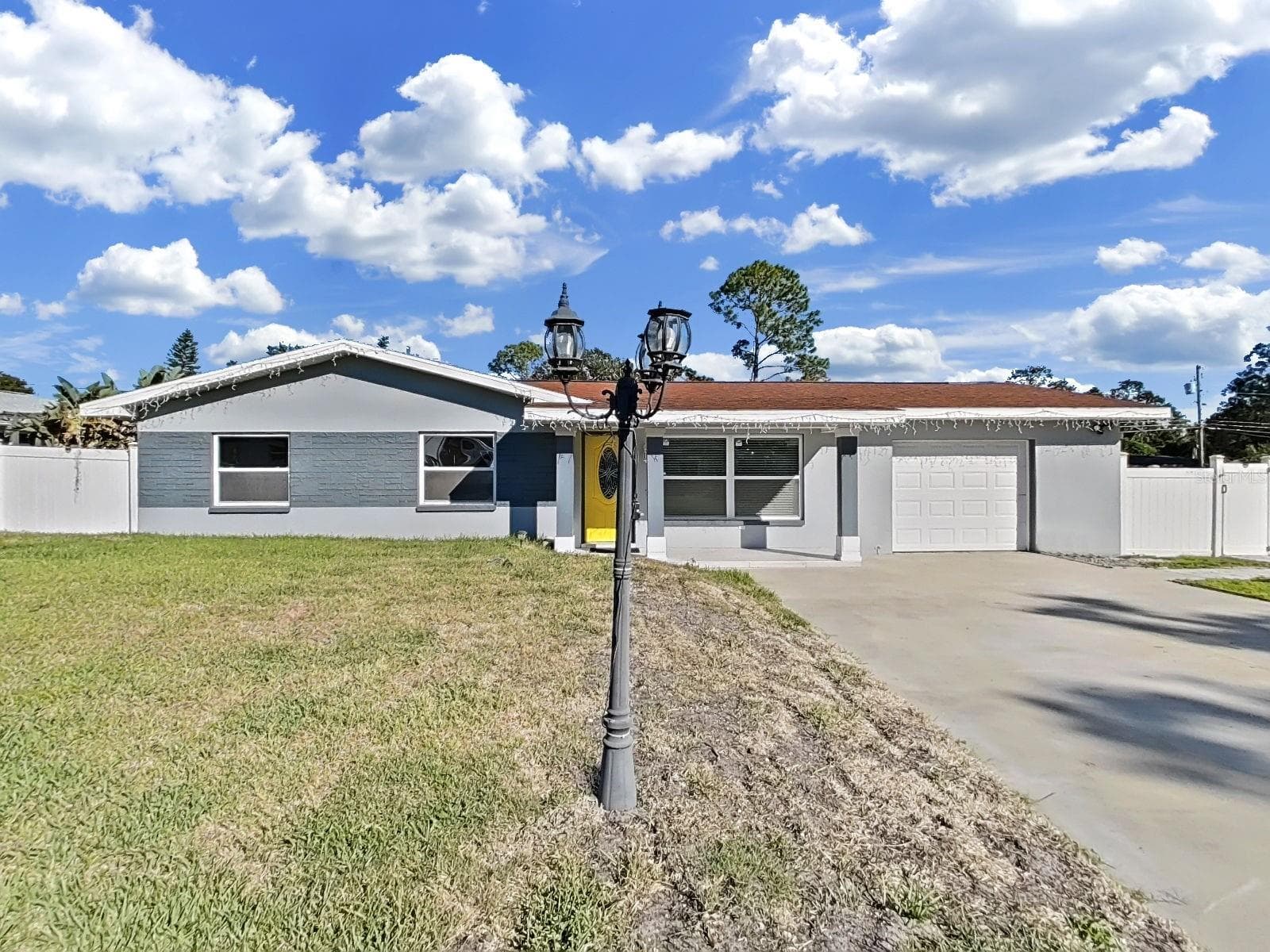 1837 Audrey Dr photo 2
