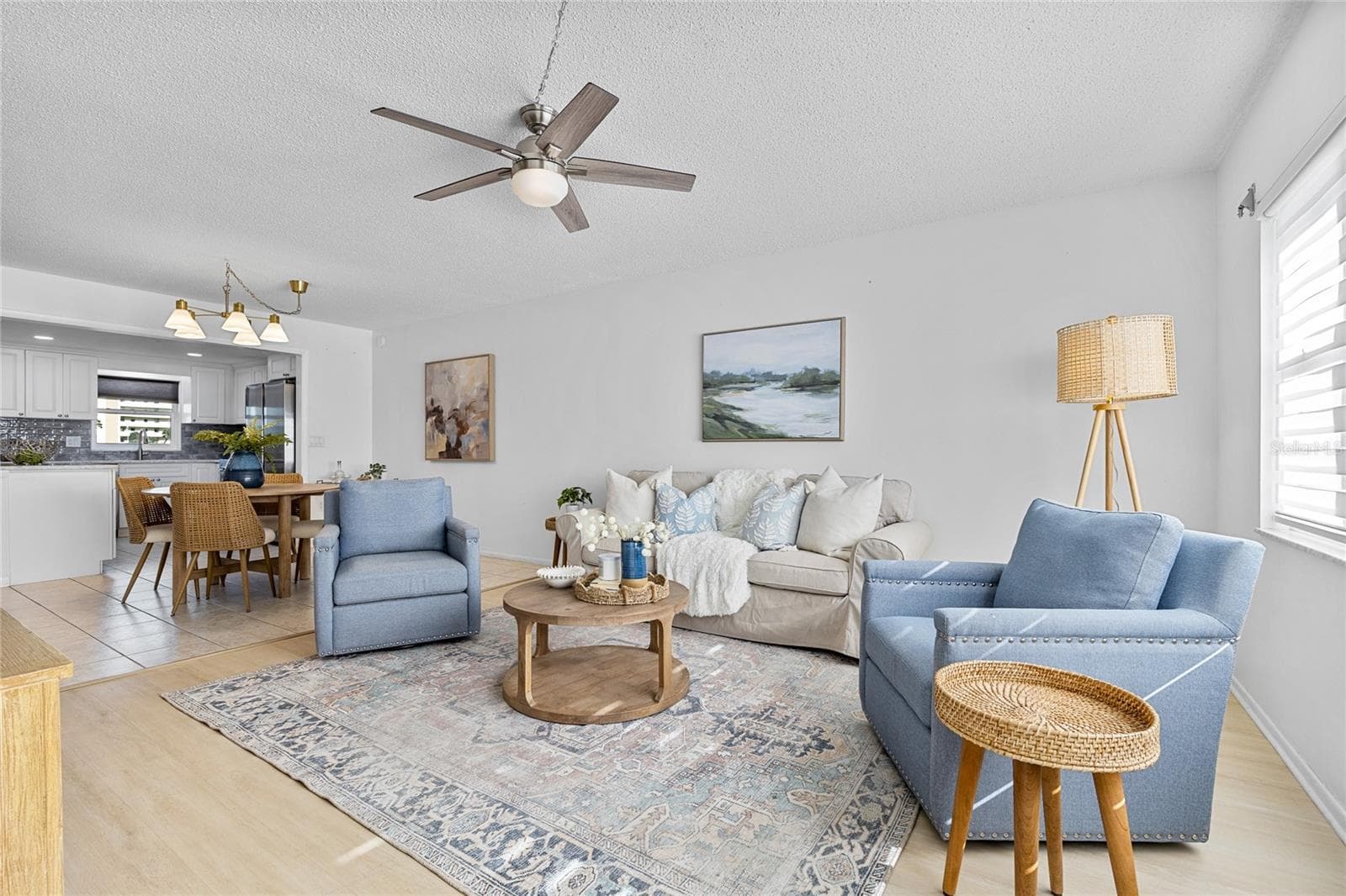 4775 Cove Cir #203 photo 2