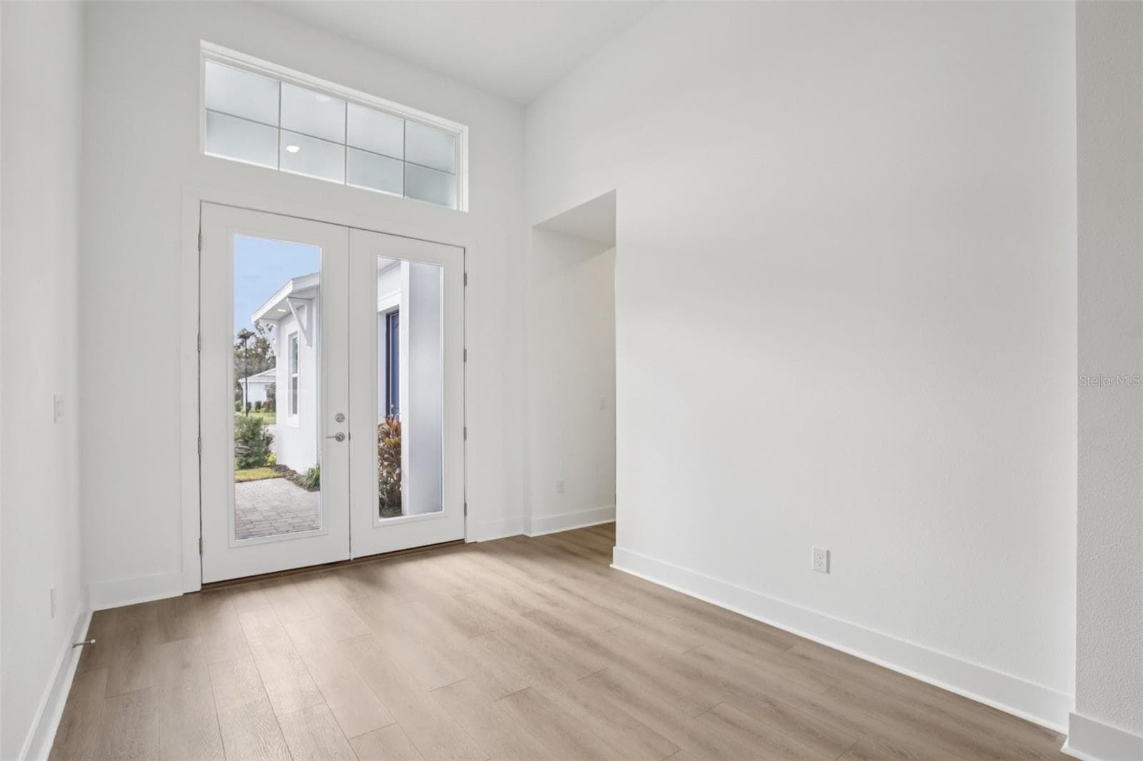 8218 Golden Beach CT photo 2