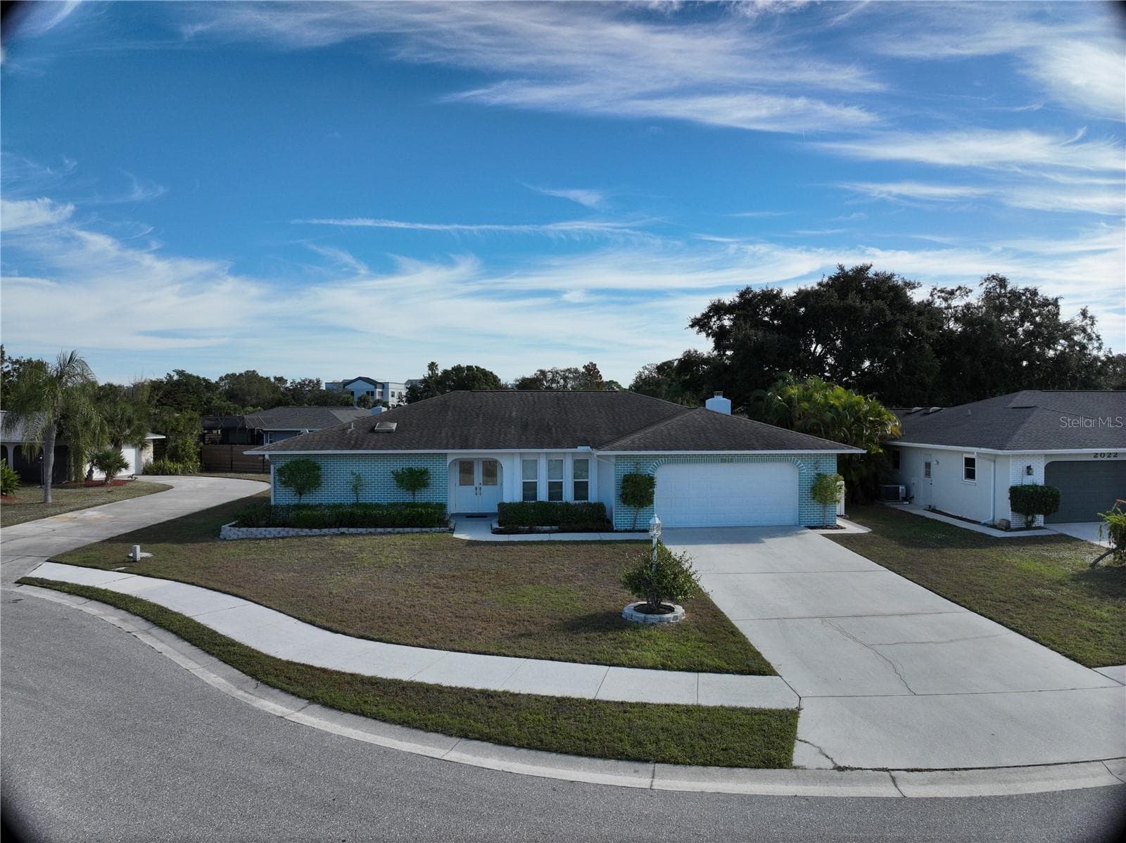 2042 Country Meadows Pl photo 2