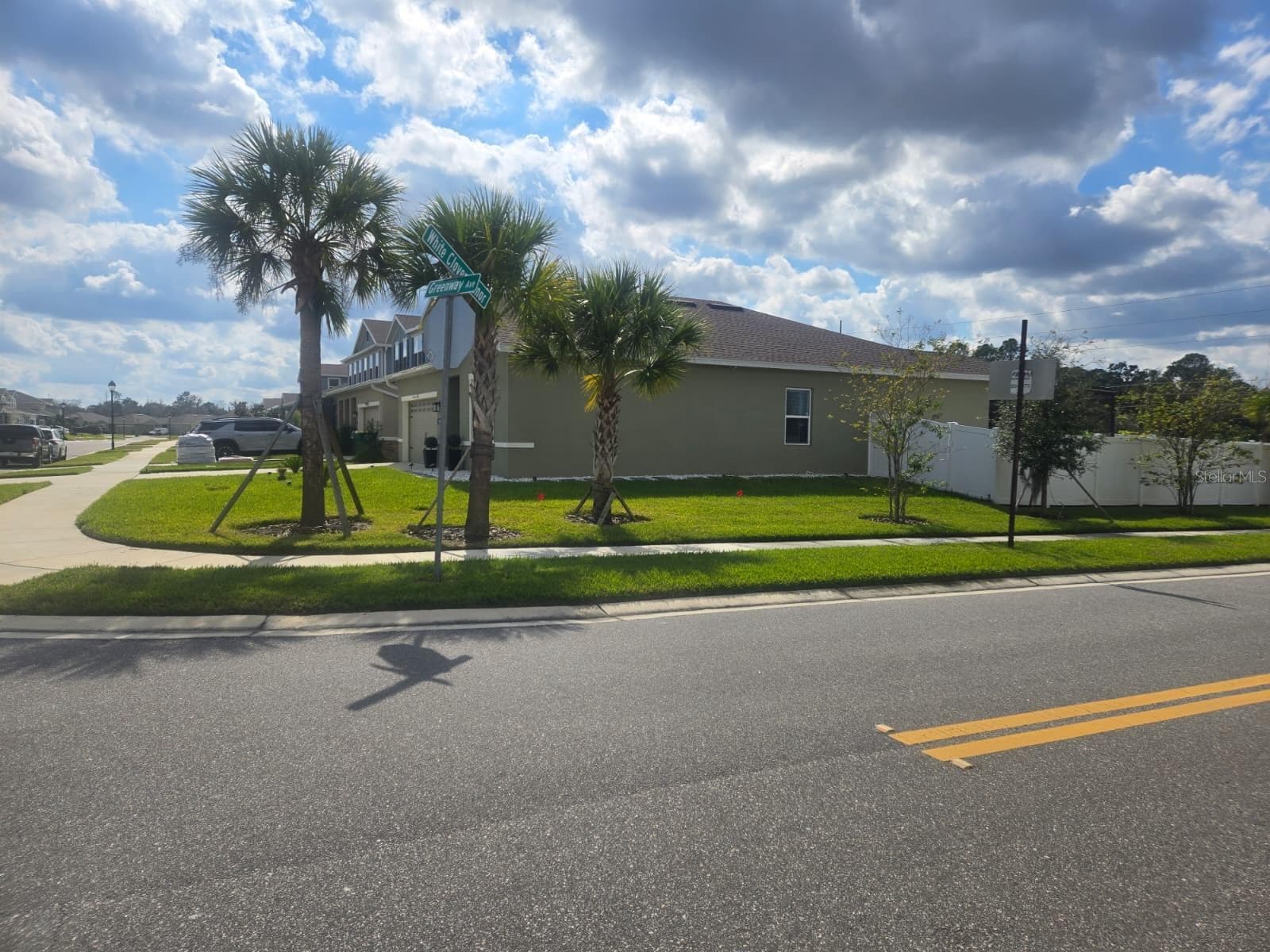 8052 Greenway Ave photo 3