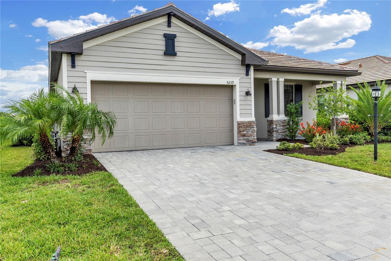 5239 Coral Reef Way photo 2