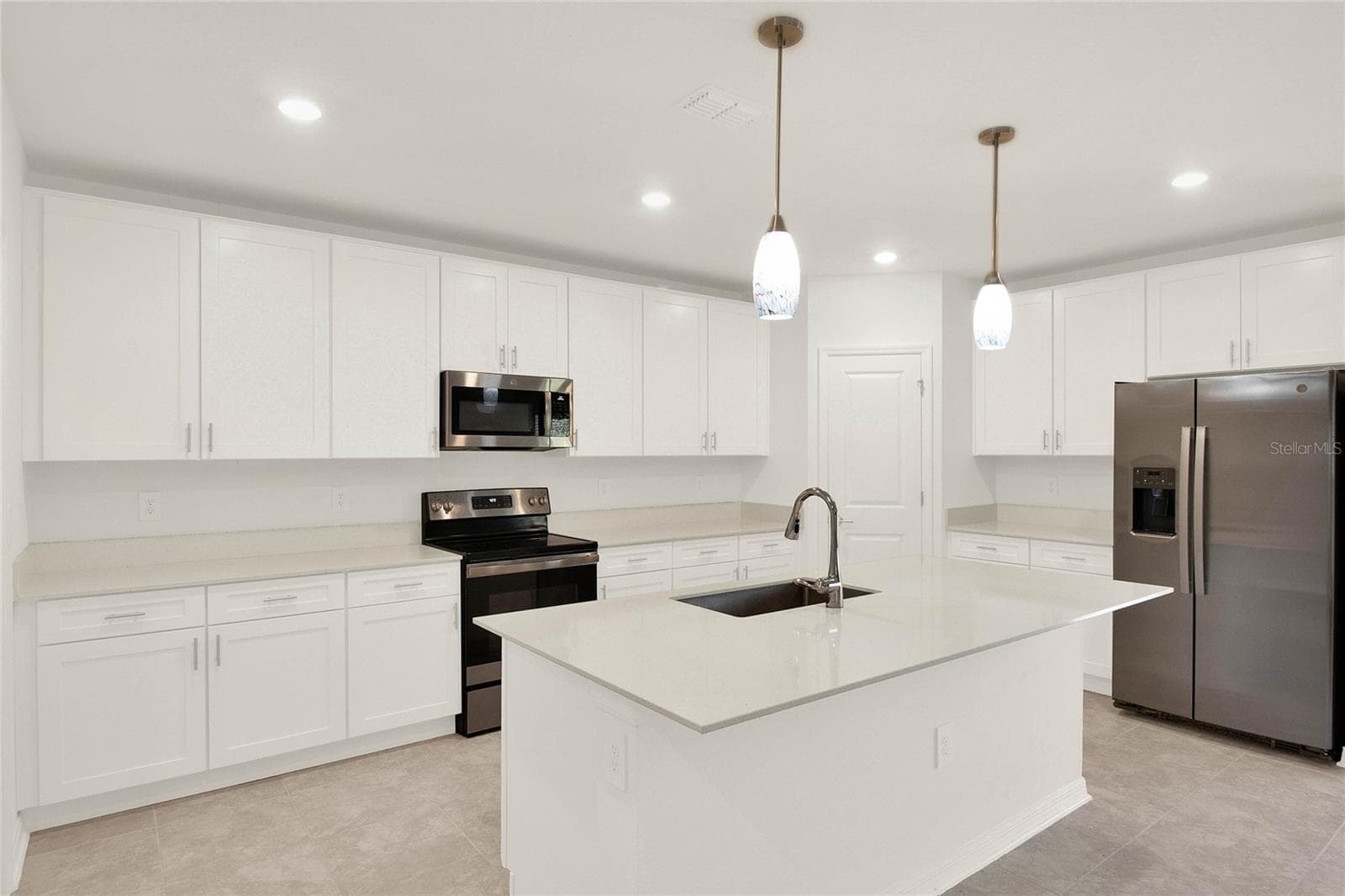 271 Inman Blvd photo 2