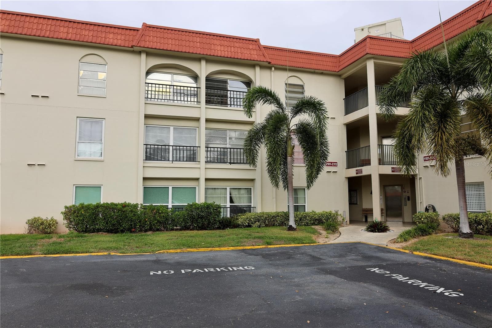 2700 Bayshore Blvd #2105 photo 2