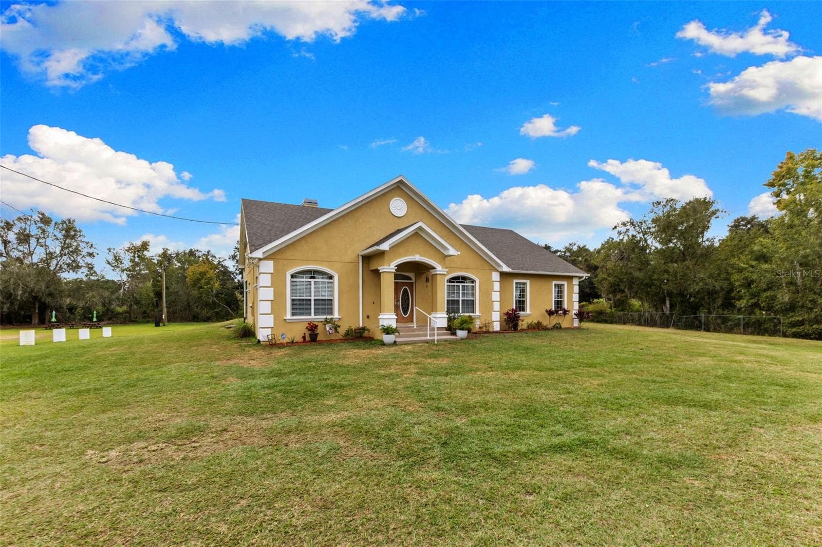 1103 Colson Rd photo 2