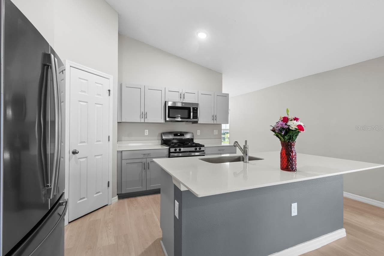 5424 Summer Sunset Dr photo 5