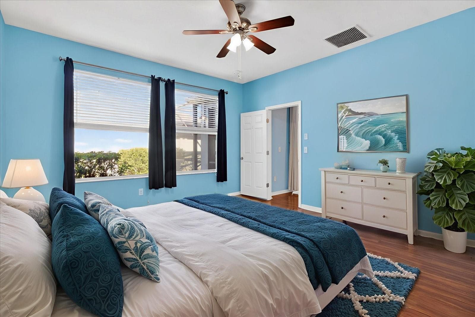 2153 Barracuda CT photo 5