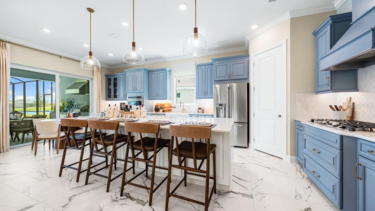 7825 Coral Sea Ln photo 2