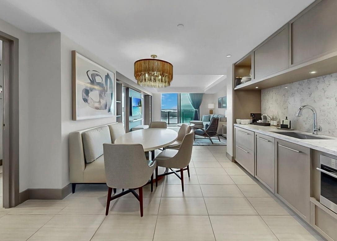 691 S Gulfview Blvd #1410 photo 2