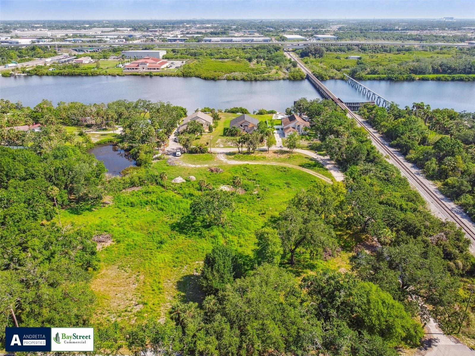 5116 Palm River Rd photo 2