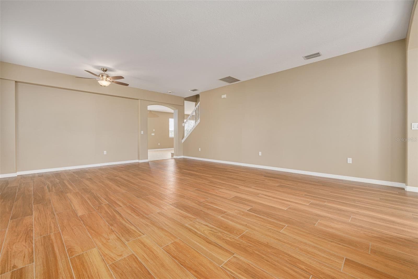 9028 Willowbrook Cir photo 4