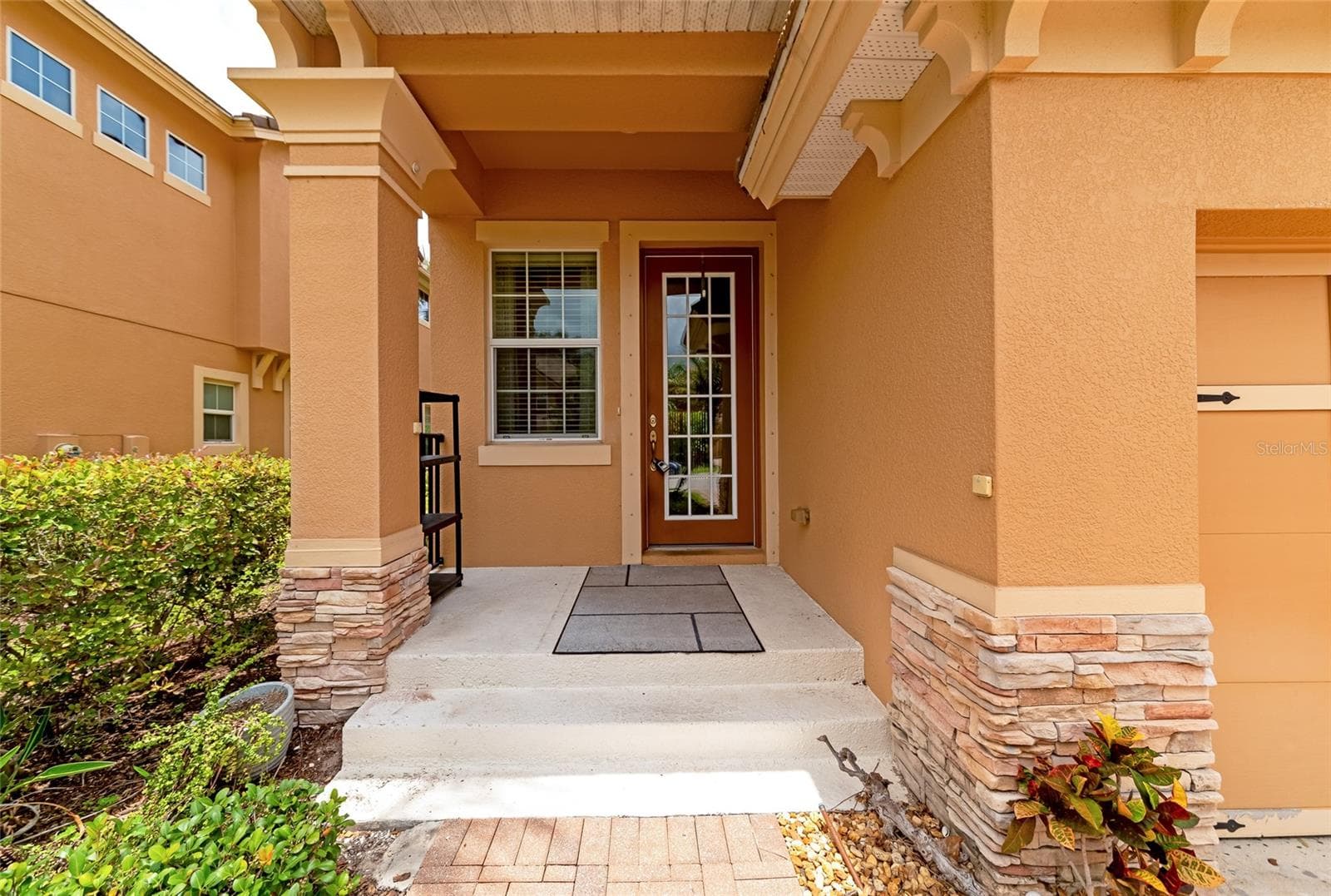 5519 Napa Dr photo 2