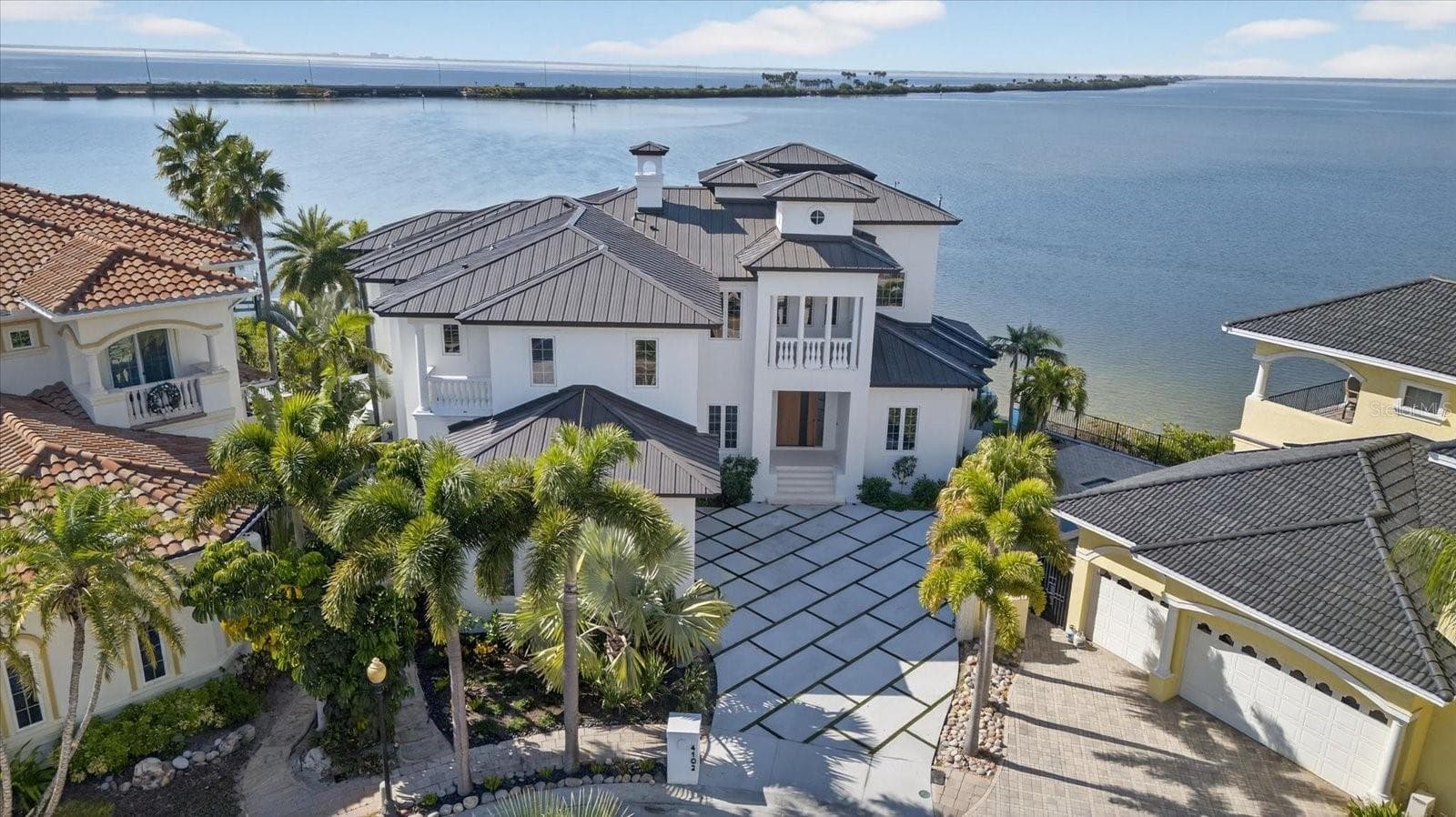 4102 Causeway Vista Dr photo 3
