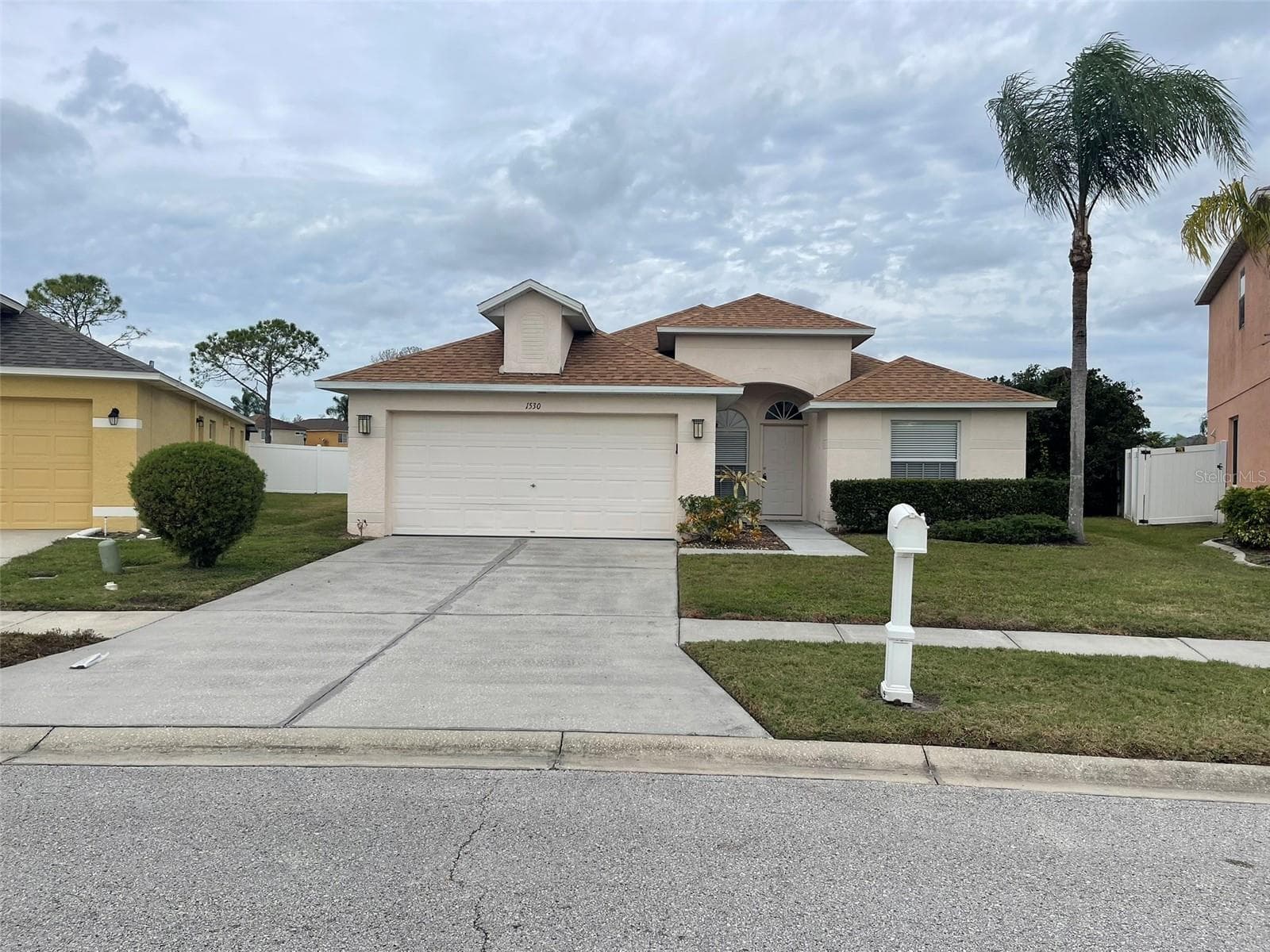 1530 Ocean Reef Rd photo 2