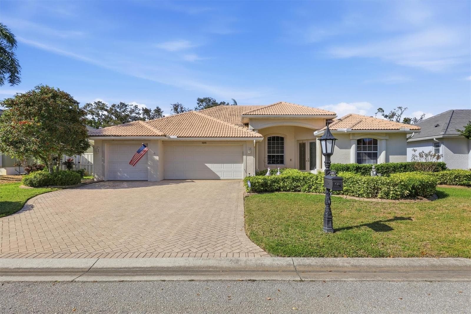 5608 Eastwind Dr photo 2