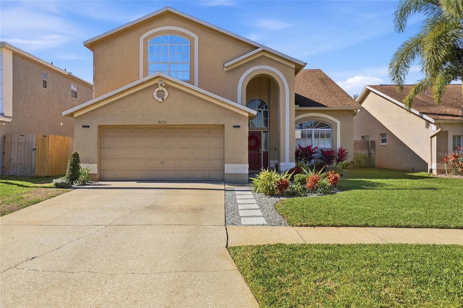 11235 Clayridge Dr photo 2