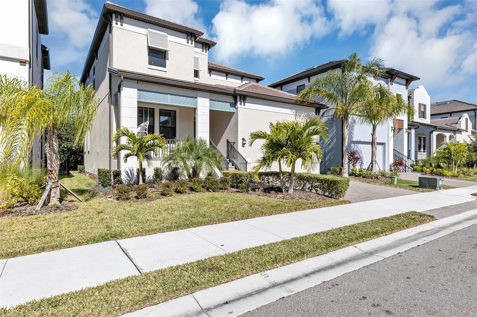 1115 Seagrape Dr photo 2