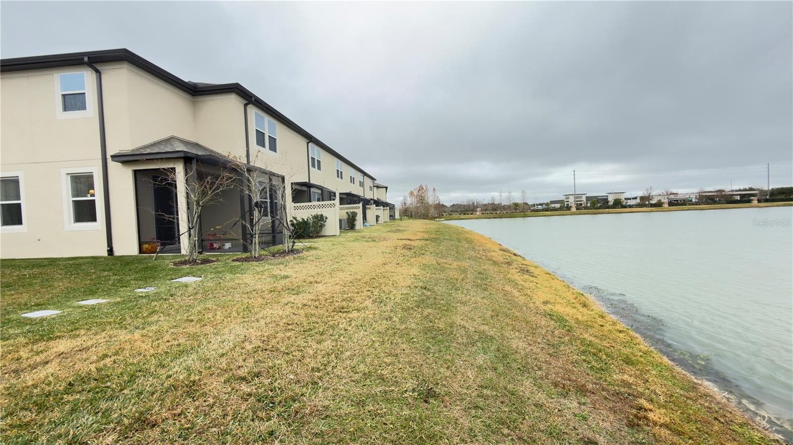 2501 Stapleford Pl photo 2