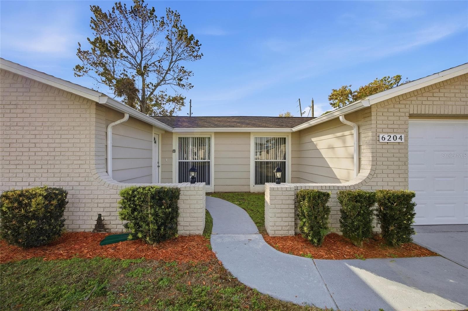 6204 Westport Dr photo 2