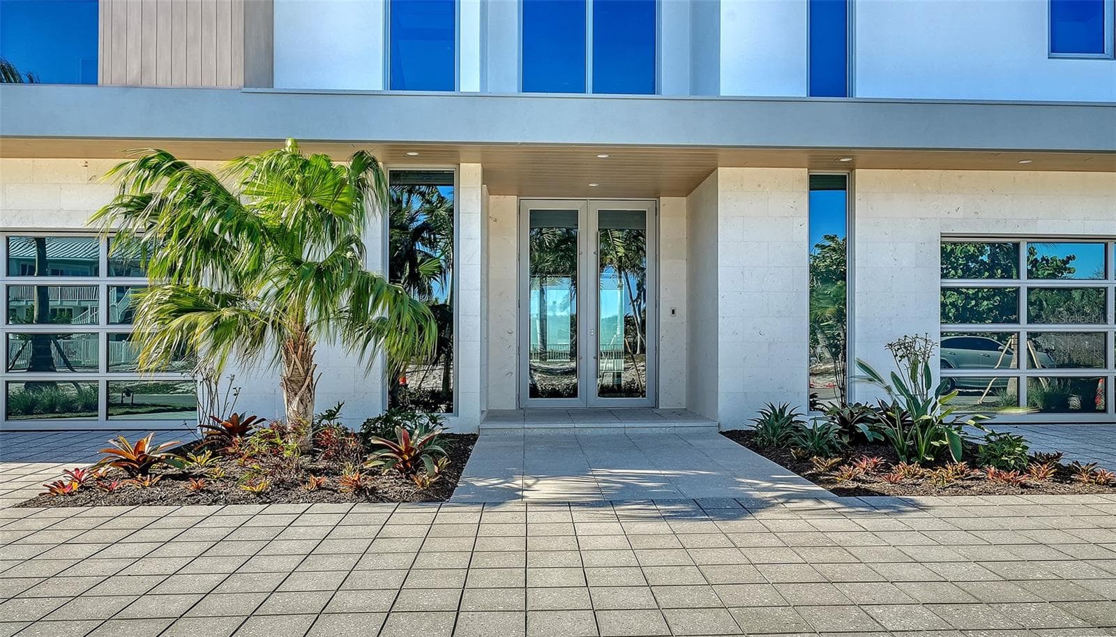6489 Gulfside Rd photo 2