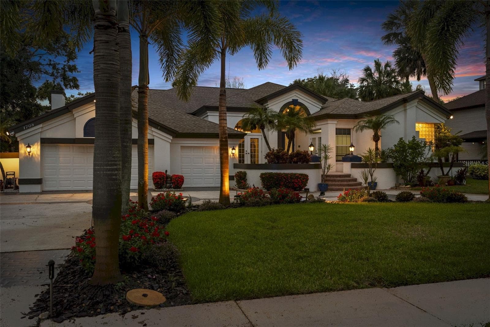 1705 Meyers Cove Dr photo 2