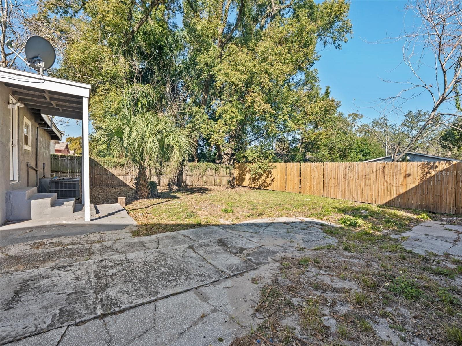 3622 E Mohawk Ave photo 3