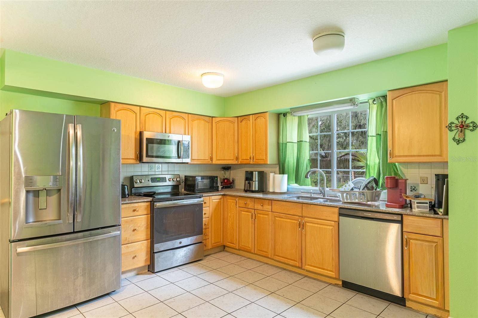 5103 Greenbrook Ln photo 2