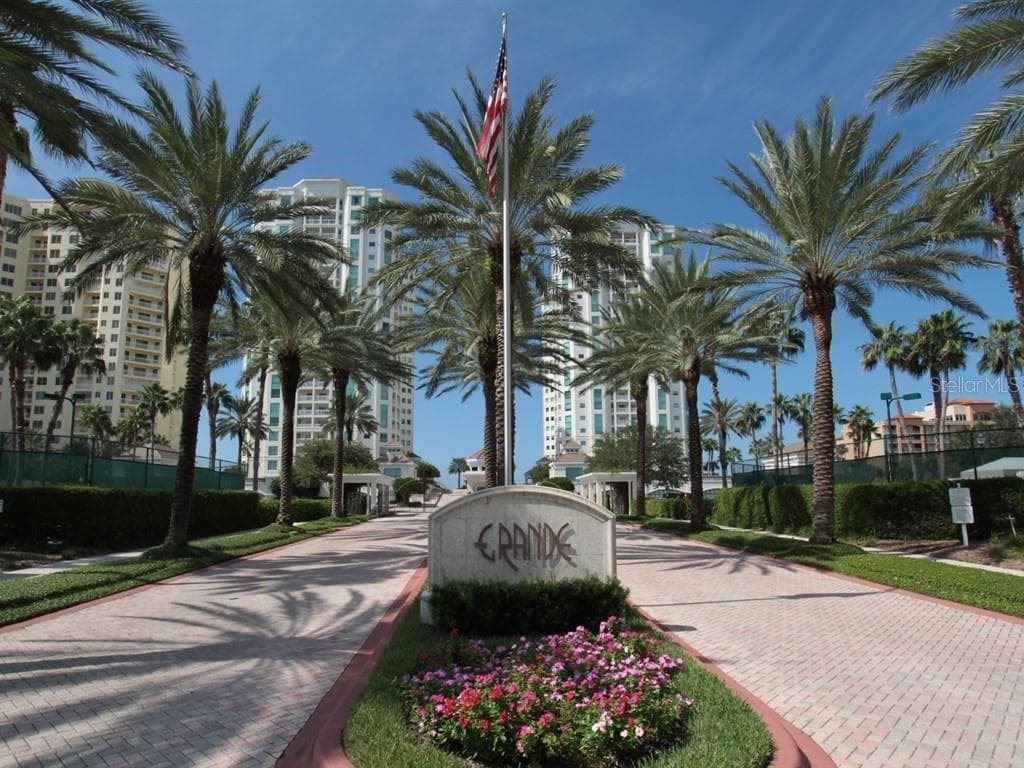1180 Gulf Blvd #202 photo 2