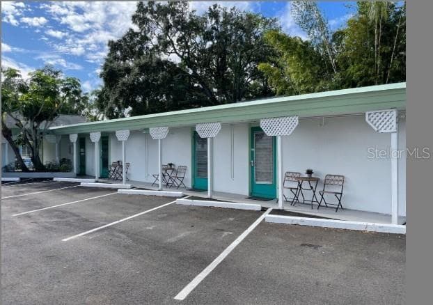 1064 Broadway photo 2