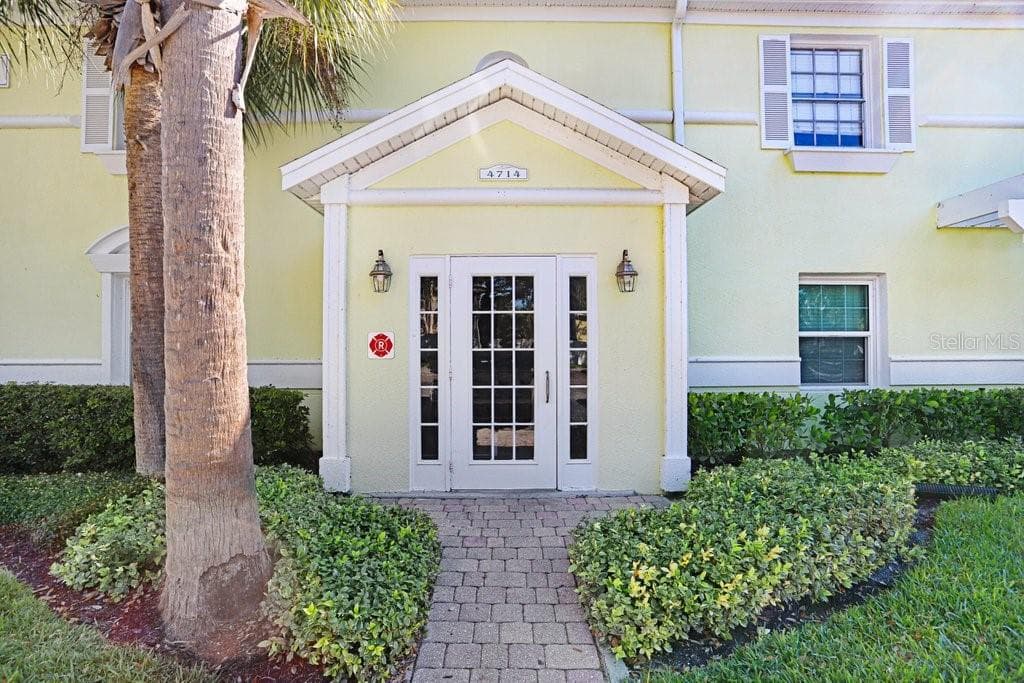 4714 Cobia Dr SE #C photo 2