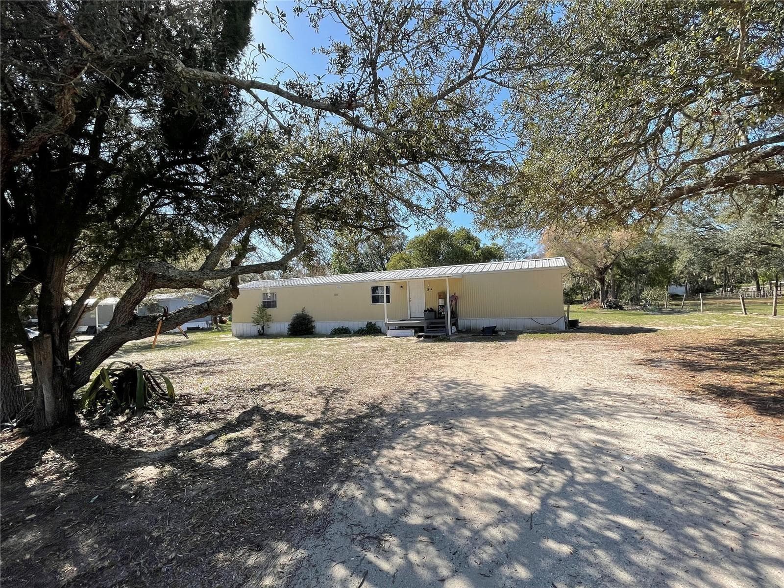 4385 Dietz Rd photo 2