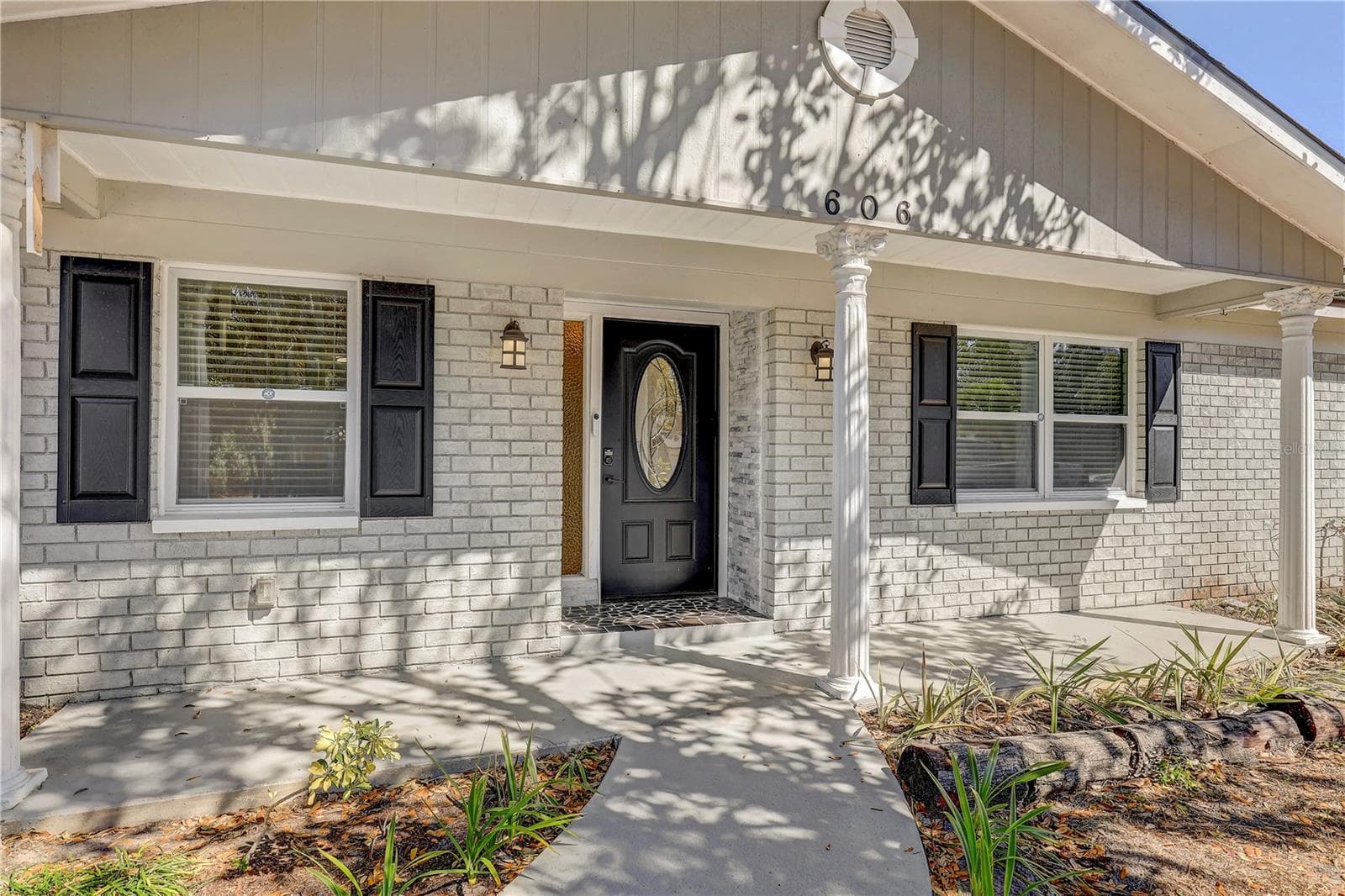 606 Dali Dr photo 2