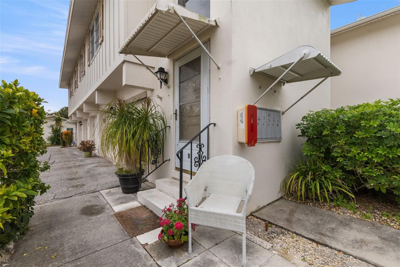 3275 37th Way S #D photo 2