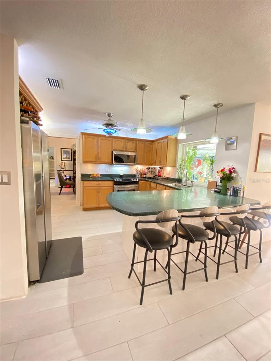 4076 Southwell Way photo 2