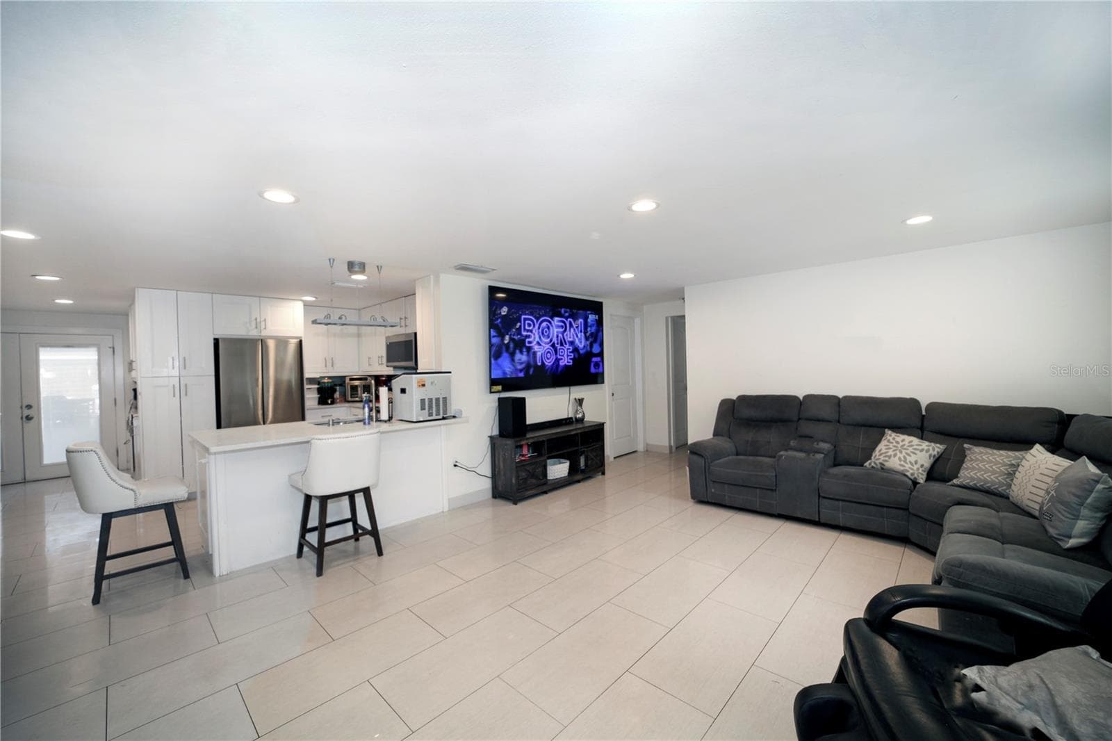 2653 22nd St photo 3