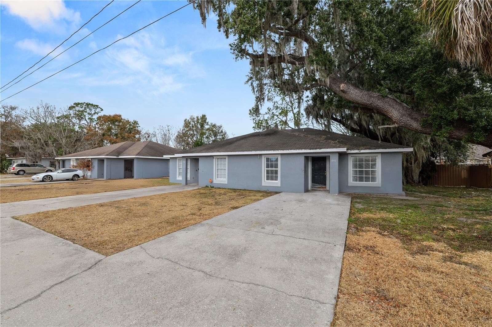 1040 Austin St photo 2