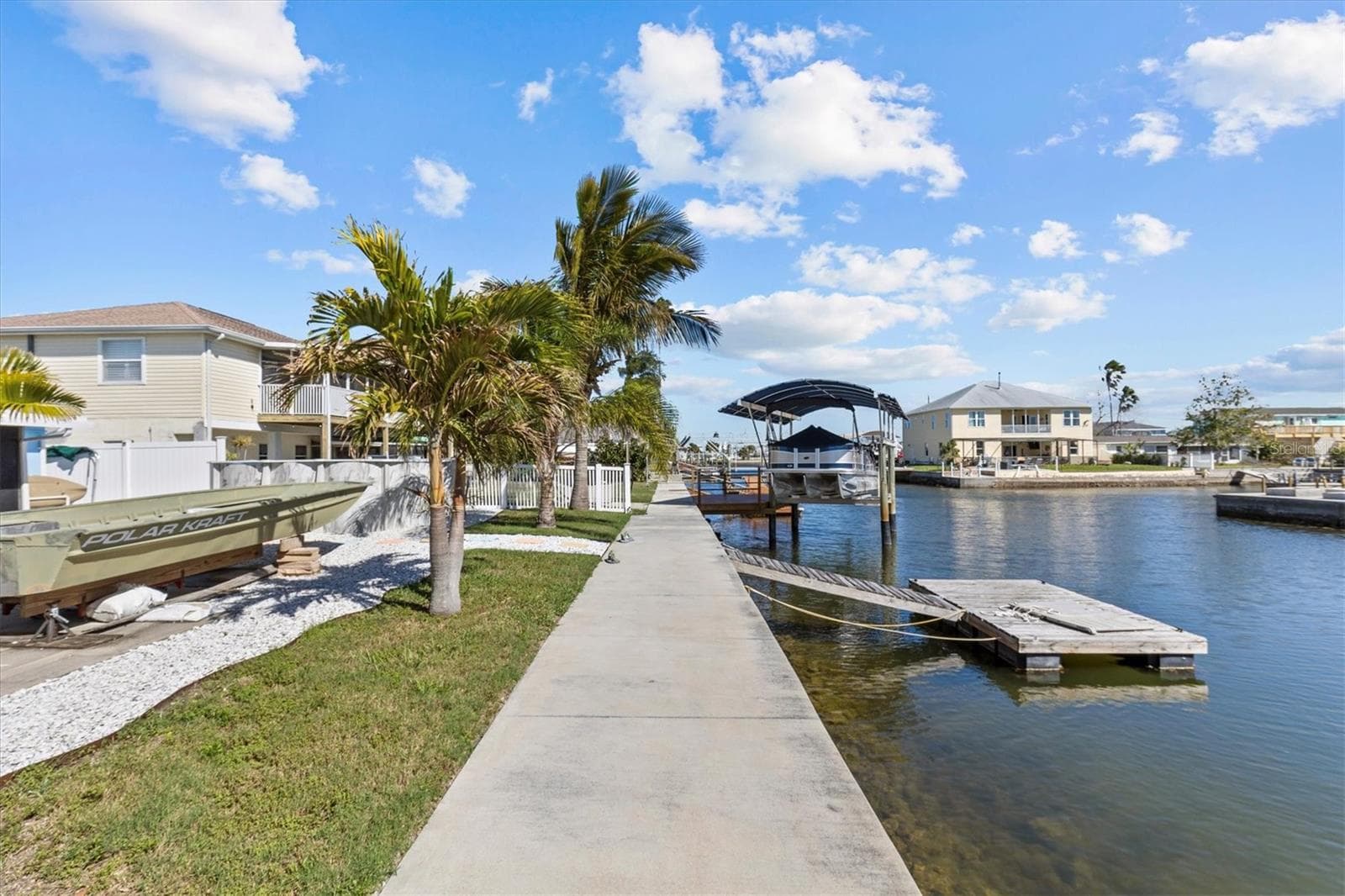13604 Maria Dr photo 5