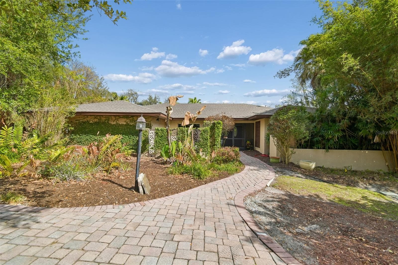 5324 Woodhaven Ln photo 2