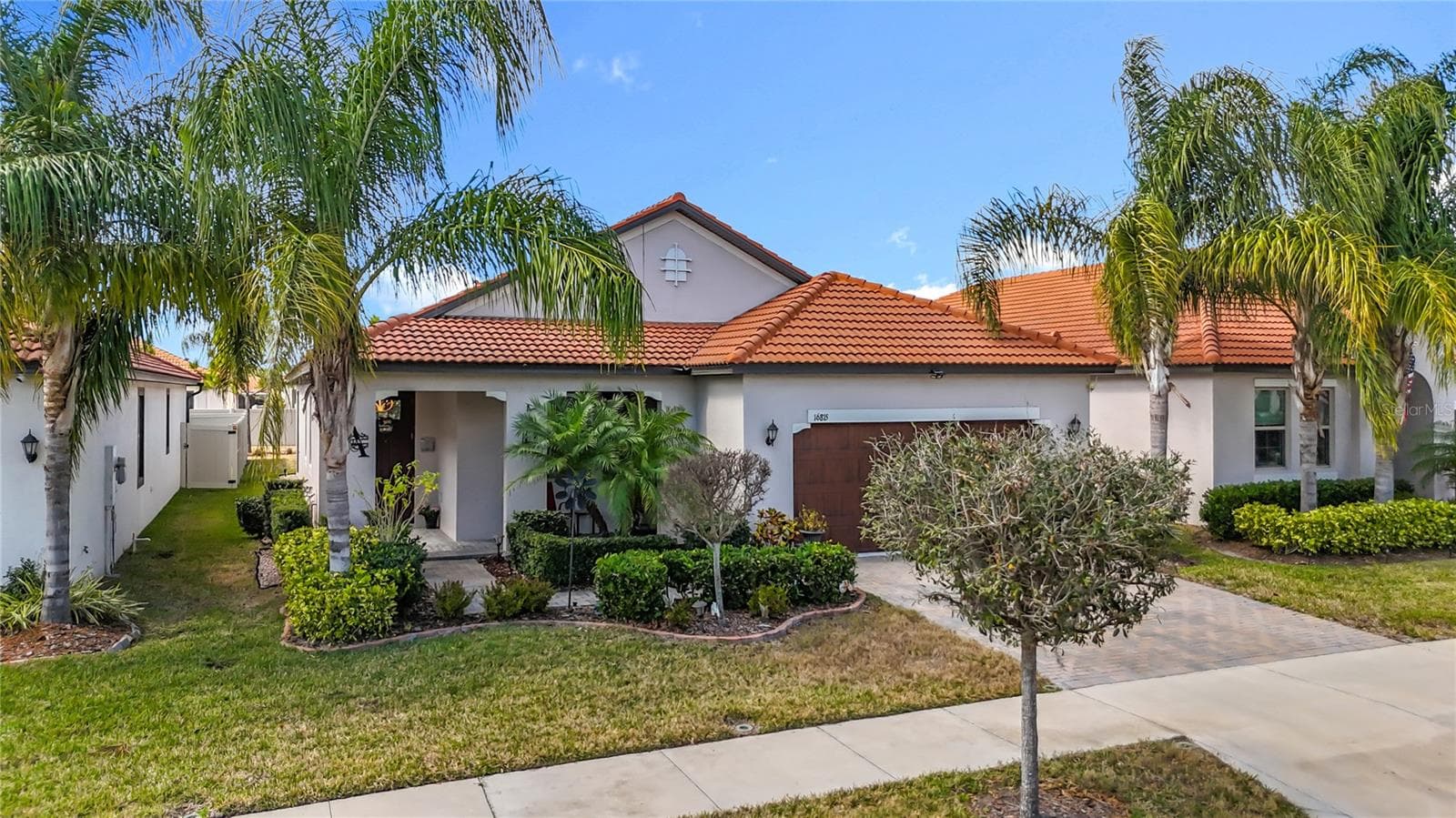 16815 Whisper Elm St photo 2