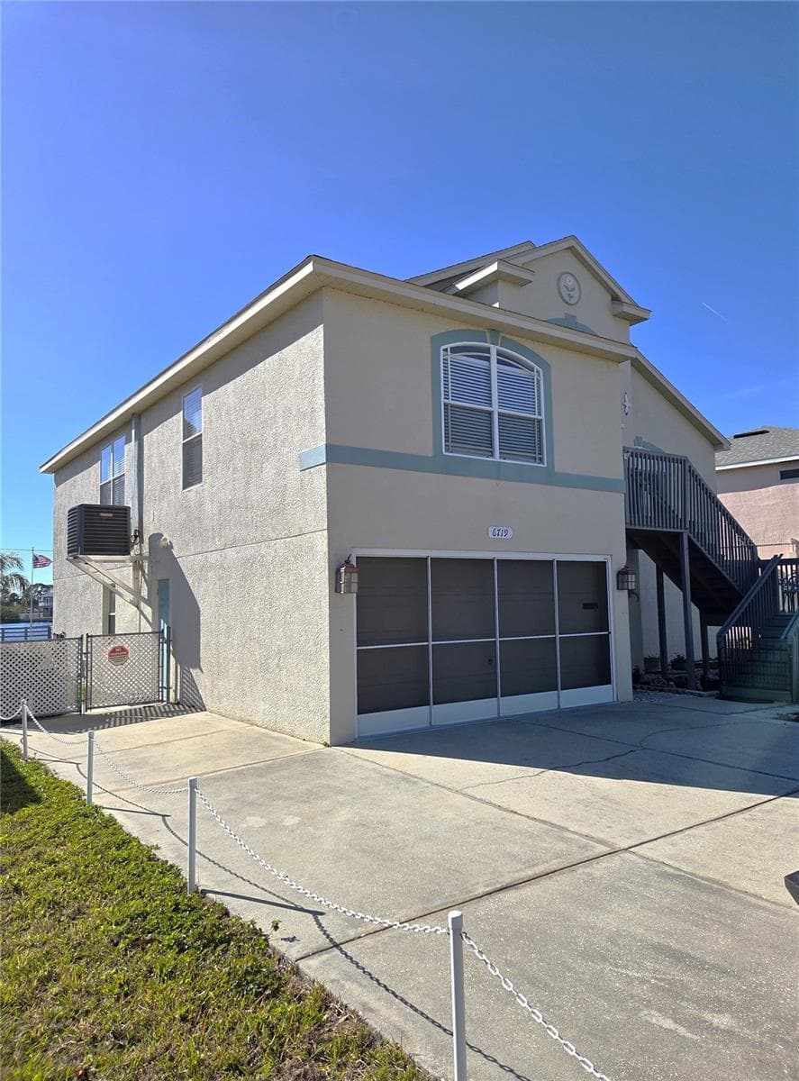 6719 Manor Bch photo 2
