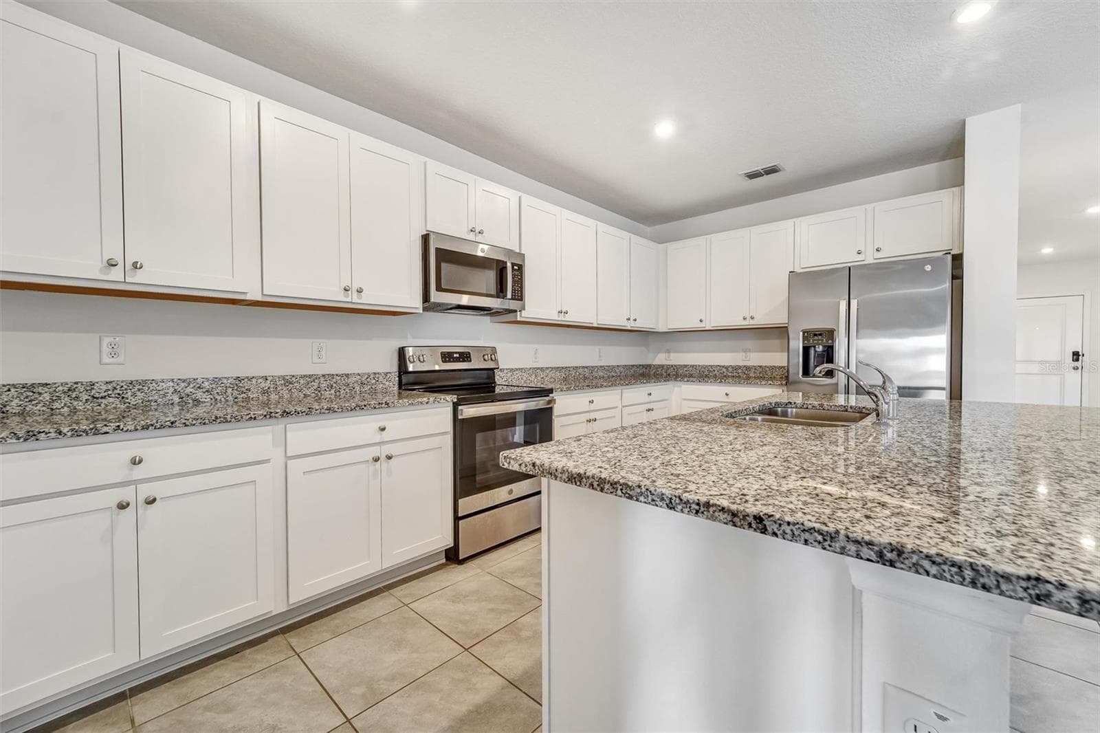 6785 Branham MILL CT photo 2
