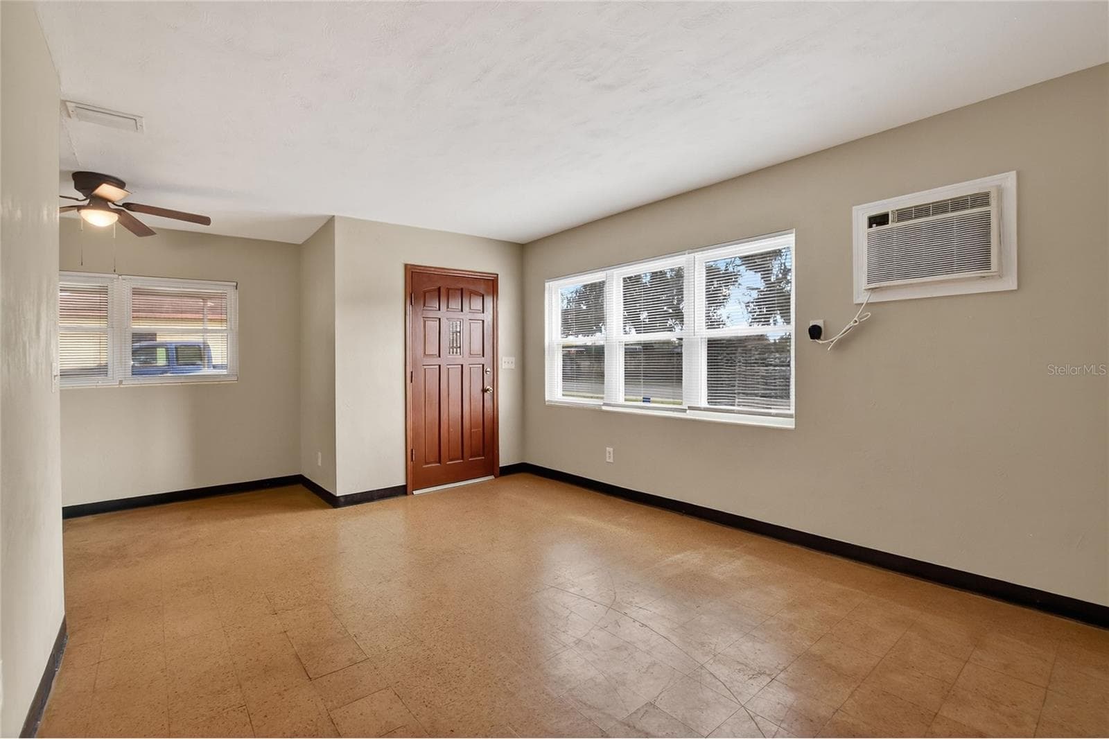 1248 Woodland Ave photo 3